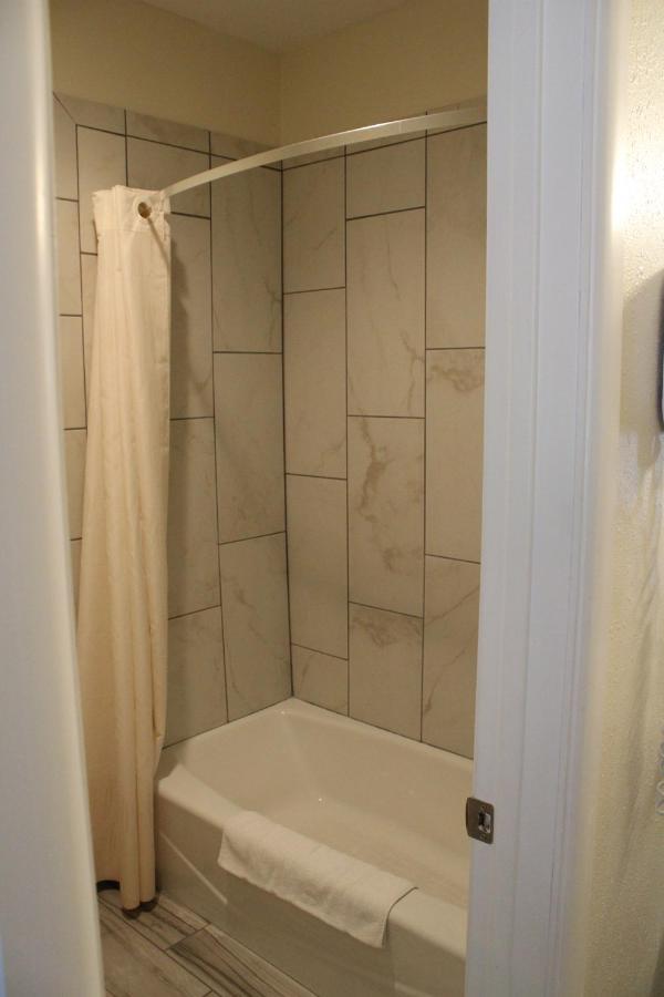American Travel Inn Pullman Dış mekan fotoğraf